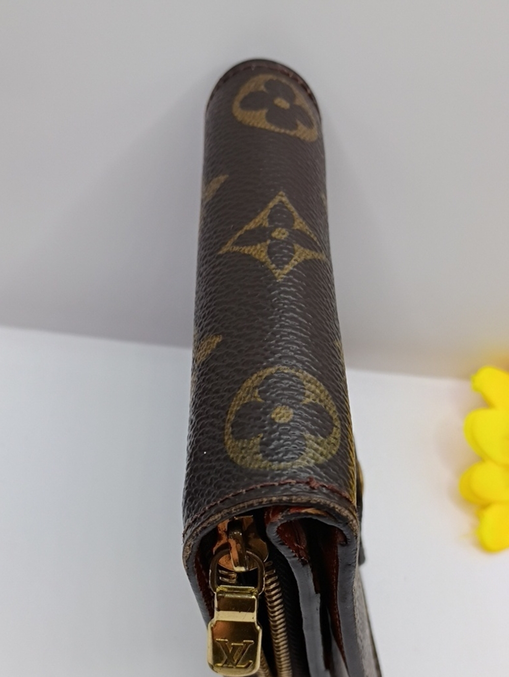 Louis Vuitton Mini Compactable Wallet - Picture 10 of 16